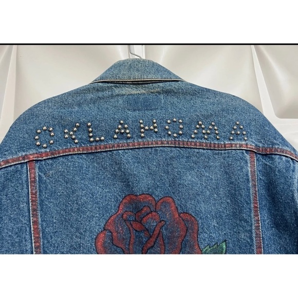 Vintage Levi's Womens Sz M Denim Trucker Jacket Oklahoma Studded Embellished - Picture 8 of 10